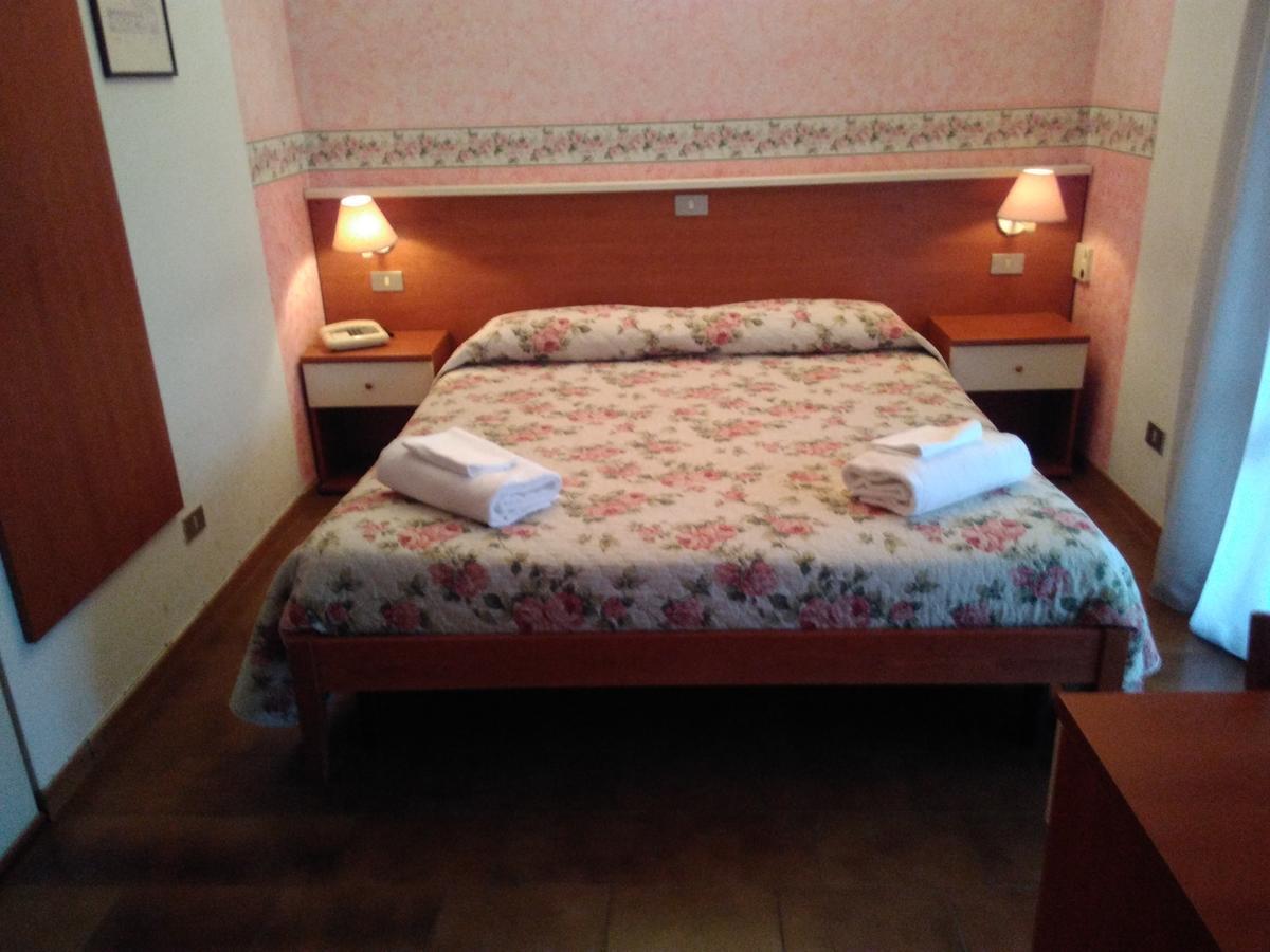 Hotel Elena Verona Buitenkant foto