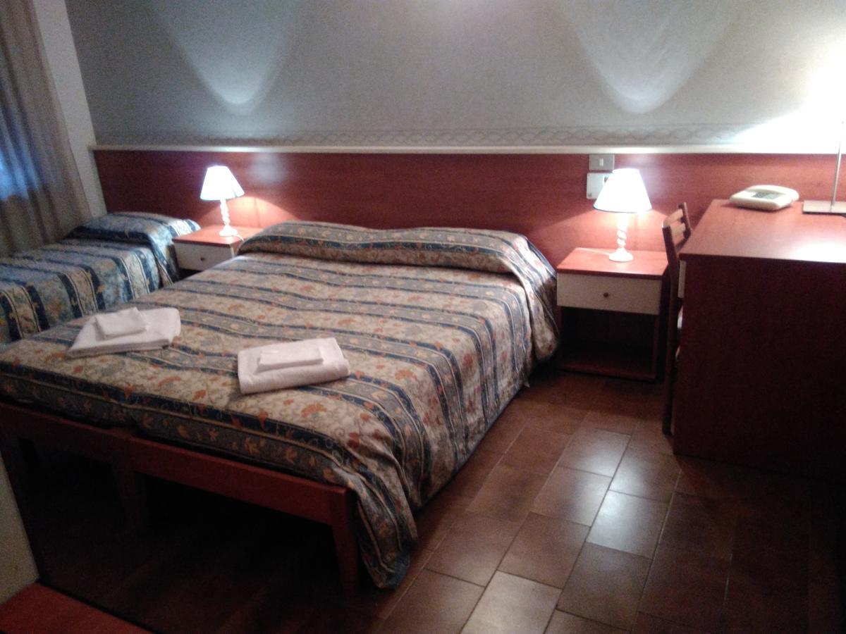 Hotel Elena Verona Buitenkant foto