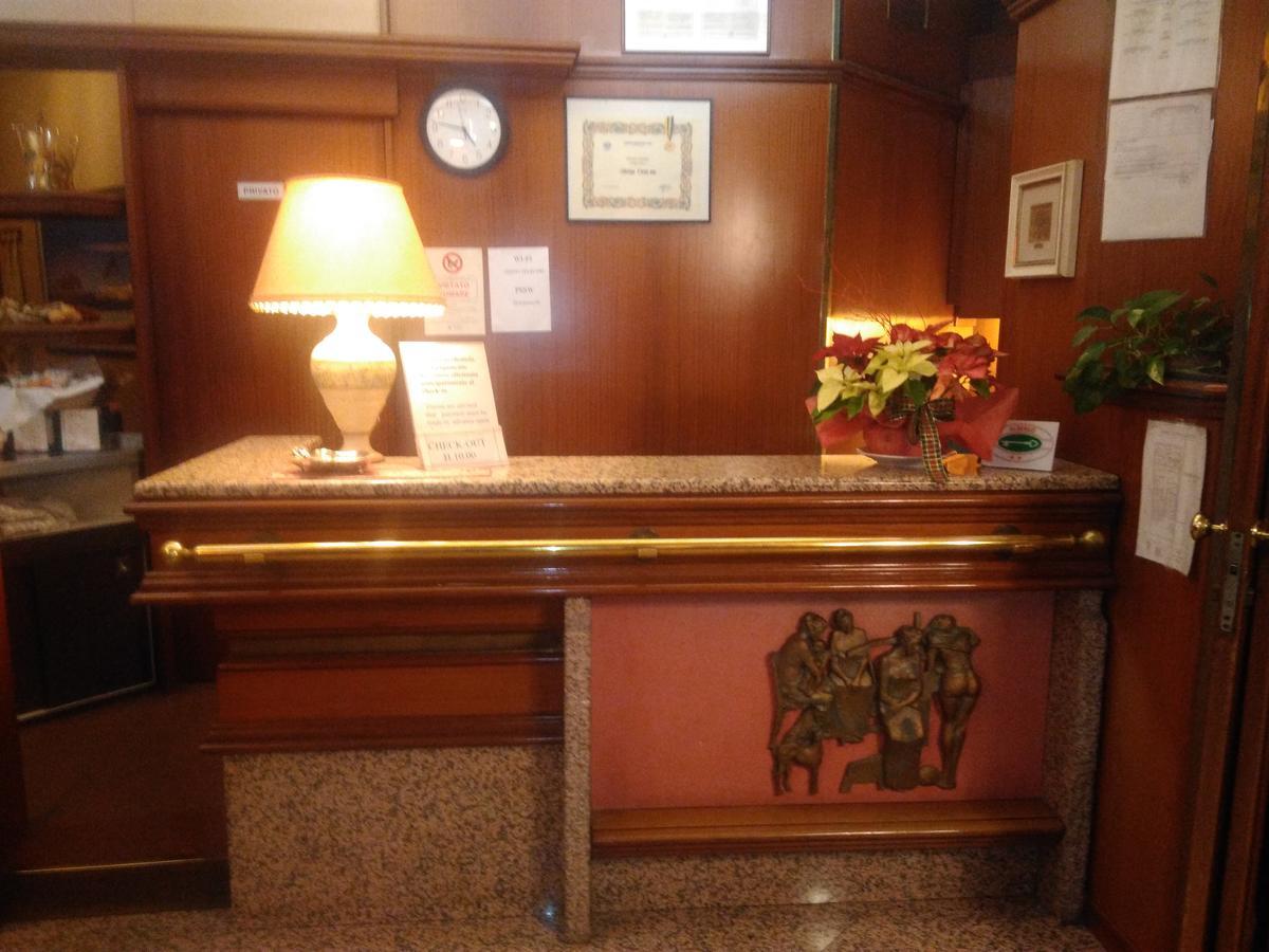 Hotel Elena Verona Buitenkant foto
